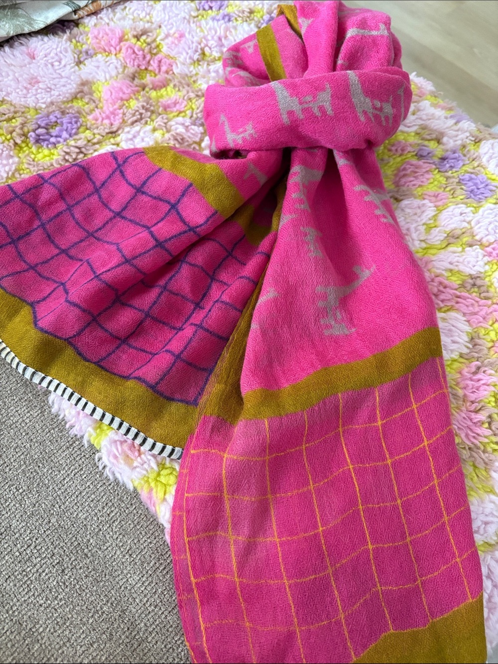 🍊 ANTHROPOLOGIE Anupamaa PINK scarf